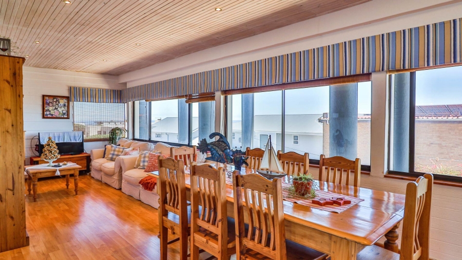 4 Bedroom Property for Sale in De Kelders Western Cape